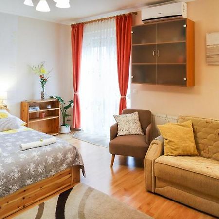 Dia Apartman ميسكولك المظهر الخارجي الصورة