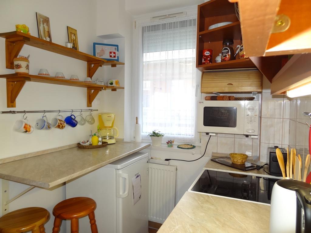 Dia Apartman ميسكولك الغرفة الصورة